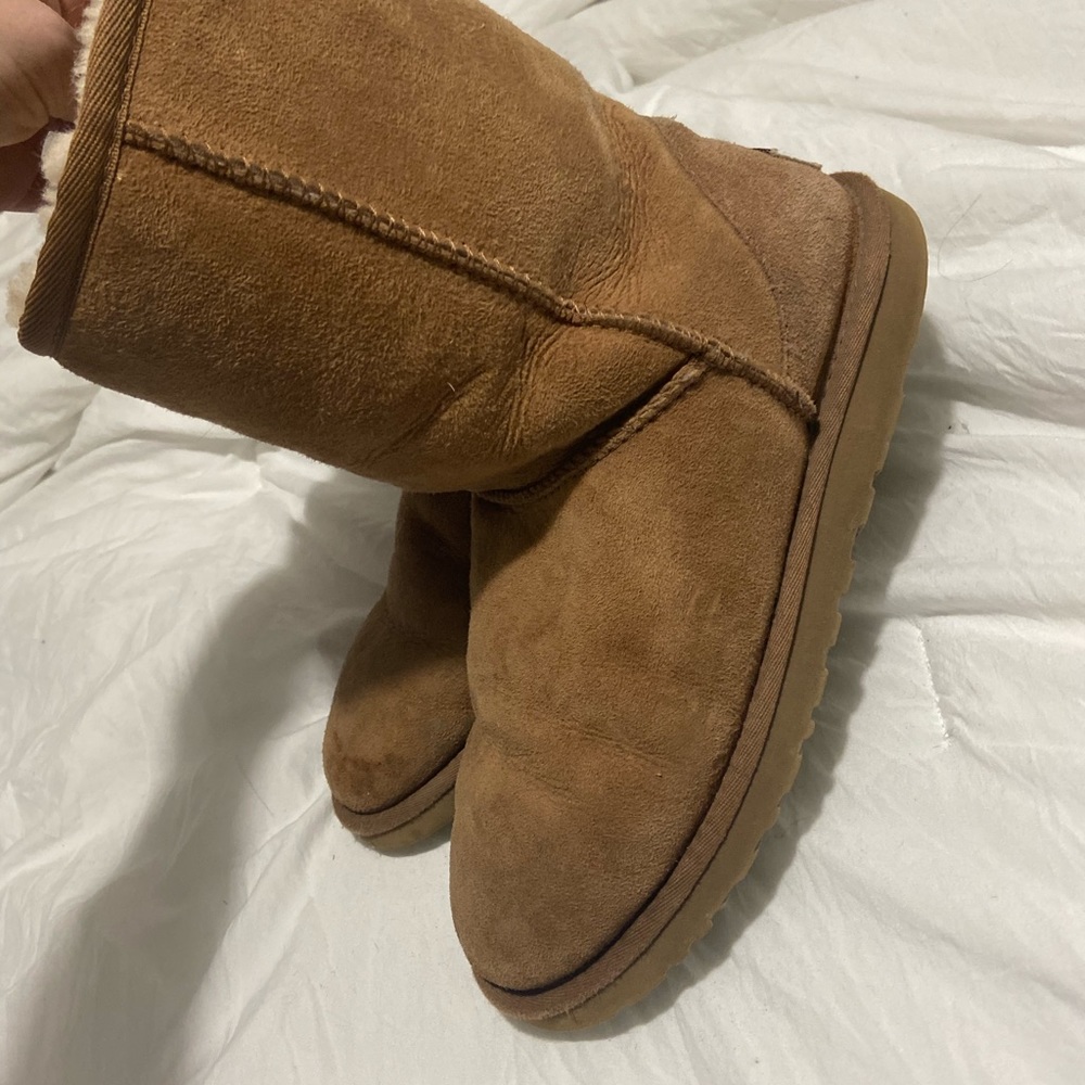 UGG Boots - Picture 3 of 3
